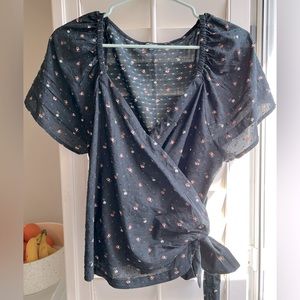 MADEWELL Women’s Wrap Top: Size Large, Black w/ Small Floral Print